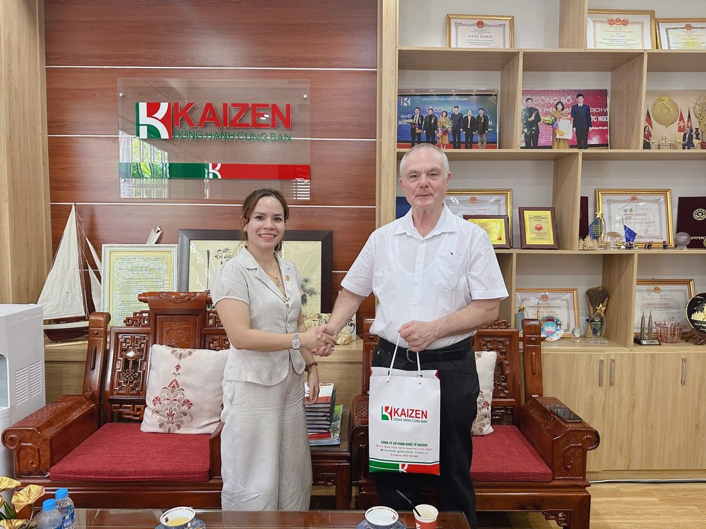 Tập đoàn điều dưỡng CHLB Đức thăm và làm việc tại Kaizen 2024